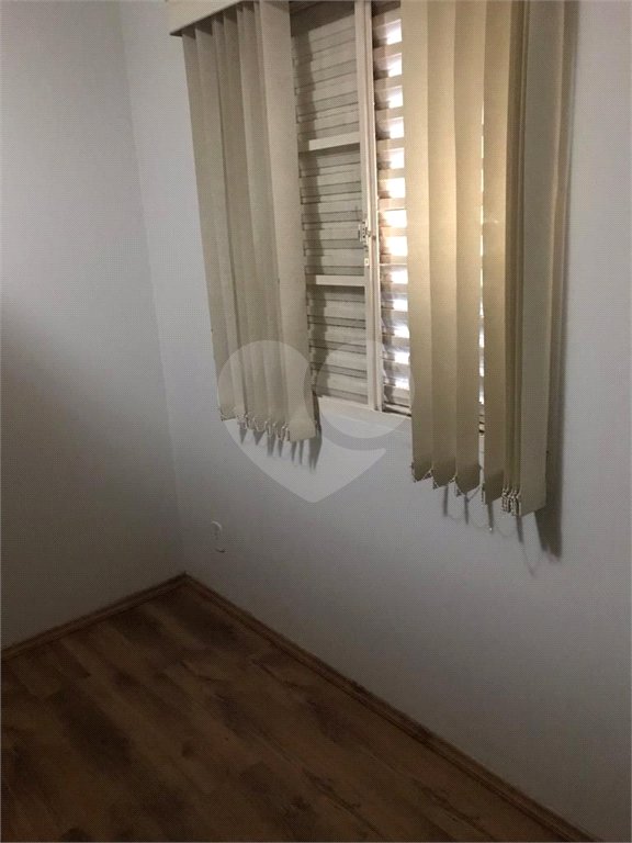 Apartamento para venda no Edifício Residencial dos Ipês II em Araraquara/SP.