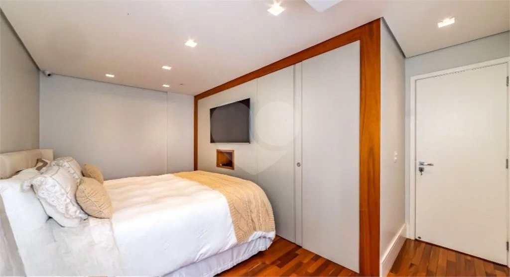 Apartamento à Venda - Santa Cecília, 3 Quartos, 160m2 Este espaçoso apartamento de 162 m² oferece uma combinação perfeita de conforto e localização privilegiada!!