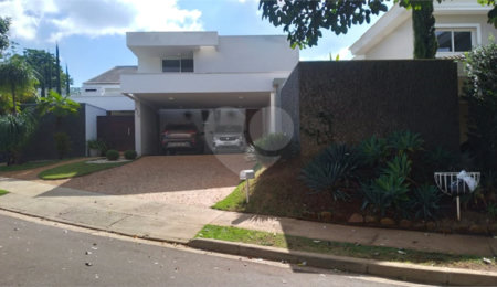 Casa à venda com 4 quartos, sendo 3 suítes,  no condomínio Parque Faber Castell - 2, São Carlos - SP