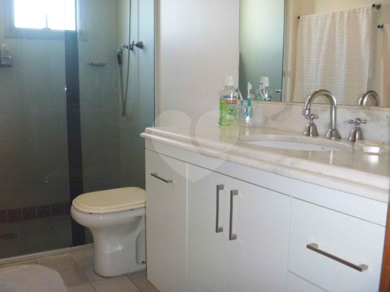 Apartamento à venda com 4 quartos, sendo 1 suíte, em Chácara Santo Antônio (zona Sul), São Paulo, SP