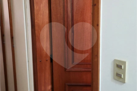 APTO 4 DORM (SUÍTES) E 5 GARAGENS NA SAÚDE