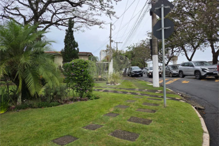 Área nobre COMERCIAL no entorno do centro de Atibaia.