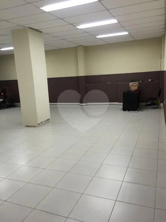 Salão comercial de 200m2 para locação na Mooca