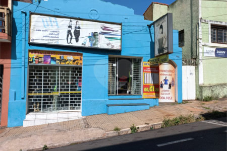 Salão comercial com 206,00 m² .