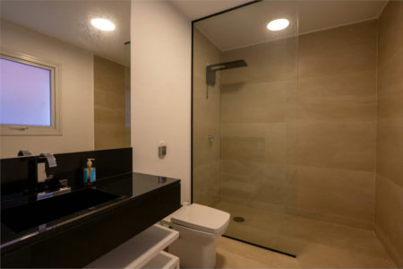 Casa à venda com 6 quartos, sendo 4 suítes,  em Morumbi, São Paulo, SP