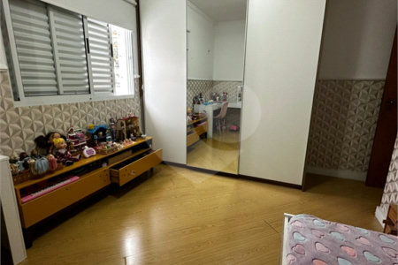 Sobrado Reformado à venda na Saúde c/160m2 - 3 Quartos/1 Suíte/2 Vagas de garagem