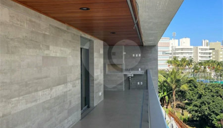 Apartamento à venda com 3 suítes em Riviera de São Lourenço, Bertioga, SP