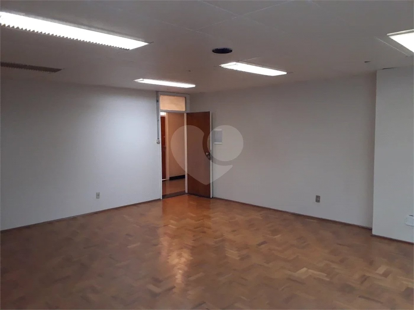 Conjunto Comercial na Av. Paulista, Anexo ao Metrô Brigadeiros