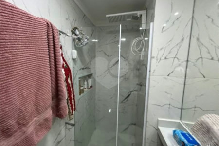 Apartamento com 46m² , 2 dormitórios , à venda na Moóca.