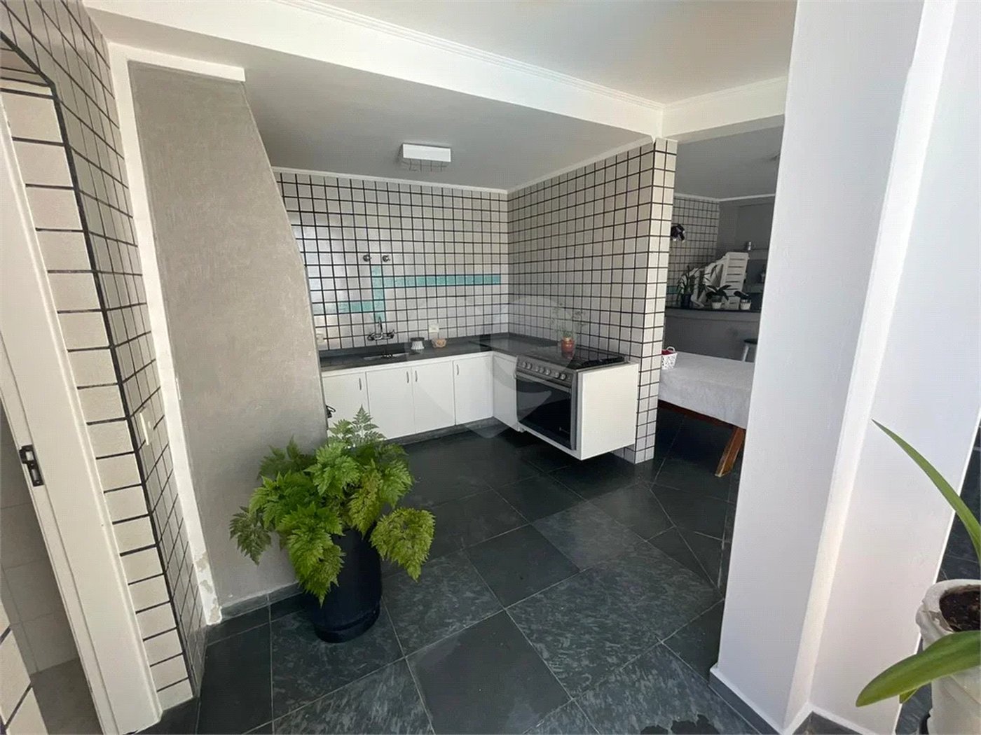 CASA TÉRREA EXCELENTE A VENDA NO TREMEMBÉ - 3 SUÍTES, PISCINA AREA GOURMET E 4 VAGAS DE GARAGEM