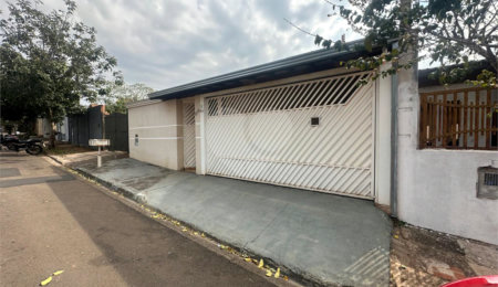 Casa à venda com 2 quartos em Residencial Deputado José Zavaglia, São Carlos, SP