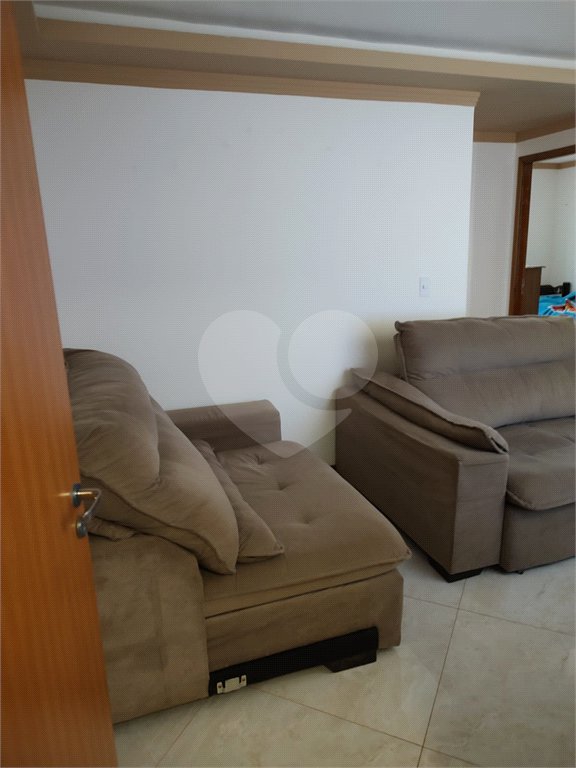Apartamento no condomínio Monte Everest dispondo de 48m²