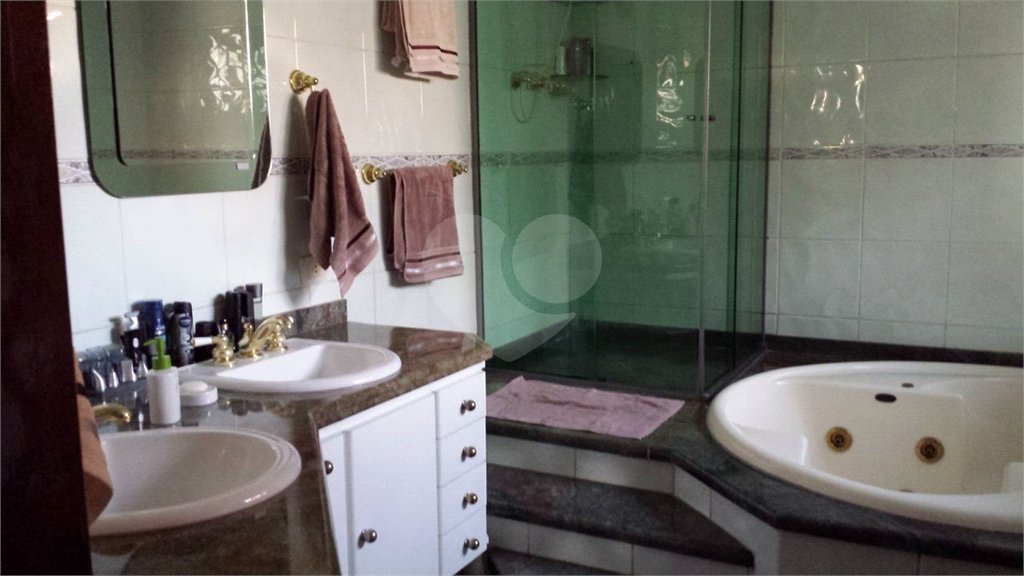 Casa com 3 dorm, 2 suítes, área gourmet, 4 vagas na Mooca