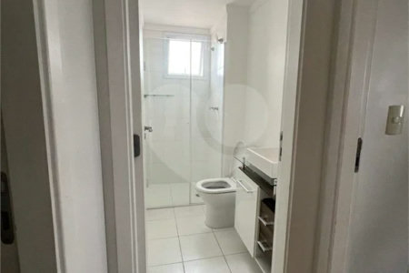 APARTAMENTO de 2 quartos (1 suíte) á venda em Santo André, 75m², 2 garagens fixas e cobertas, é entrar e morar!