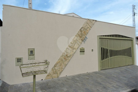 Casa térrea para venda no Jardim São João Batista