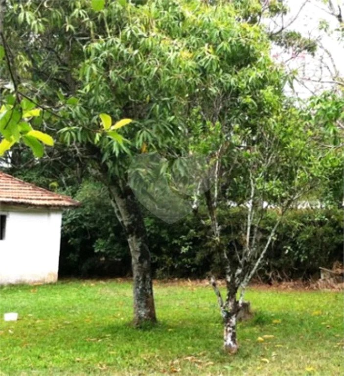 Terreno á venda no bairro Estância Lago Azul em Ártemis.