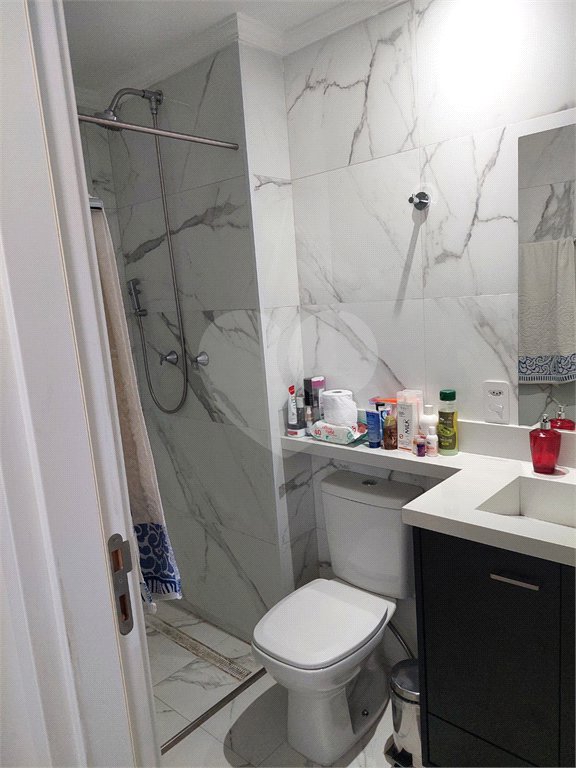 Apartamento no Brás repleto de lazer com 50 m² com 2 dormitórios e 1 vaga, Estuda Permuta