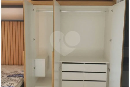 Landing Campo Belo 42 m² Apartamento semimobiliado para locação no Campo Belo, 1 quarto, garagem