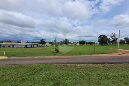Loteamento à venda no Condomínio Vila Pinhal do Broa