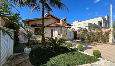 Casa à venda com 3 quartos, sendo 1 suíte,  em Morada da Praia, Bertioga, SP