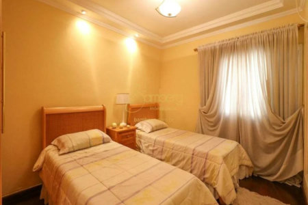 Casa à venda com 4 quartos, sendo 2 suítes, em Jardim Trussardi, São Paulo, SP