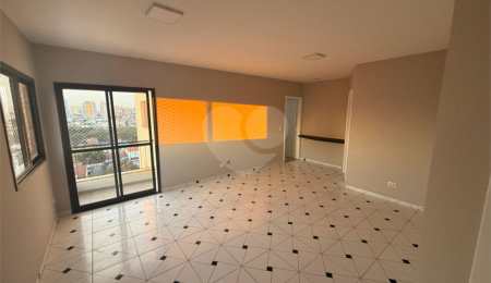 Apartamento à venda com 3 quartos, sendo 1 suíte, em Quarta Parada, São Paulo, SP