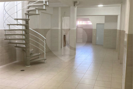 Sobrado à venda com 4 quartos, sendo 1 suíte, em Ipiranga, São Paulo, SP