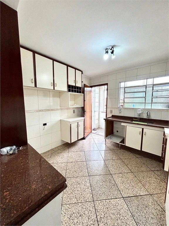 Sobrado com 3 dormitórios,1 suite, Quintal gourmet, 4 vagas à Venda no bairro Parada Inglesa em São Paulo.