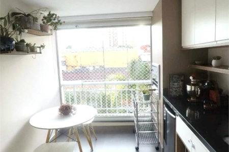 Apartamento à venda Vila Gumercindo - 2 dormitórios, 1 suíte, 1 vaga
