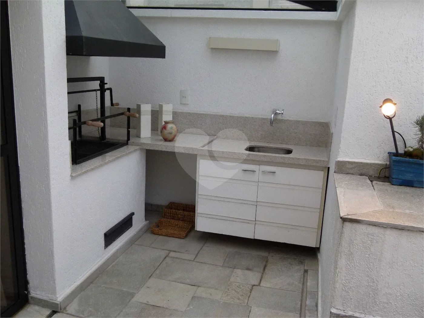 Cobertura Duplex com 126,metros quadrados próximo ao Shopping Pátio Paulista.