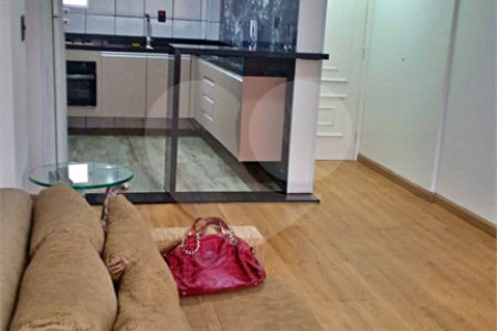 Apartamento com 2 quartos 1 suíte na Vila Nova Conceição