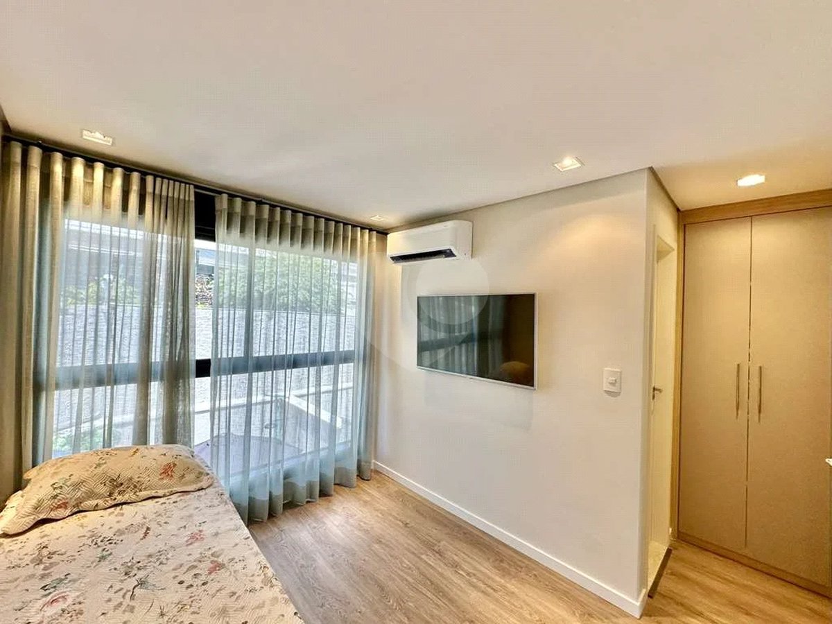 Triplex 2 sts + escritório (3ª suíte - reversível)