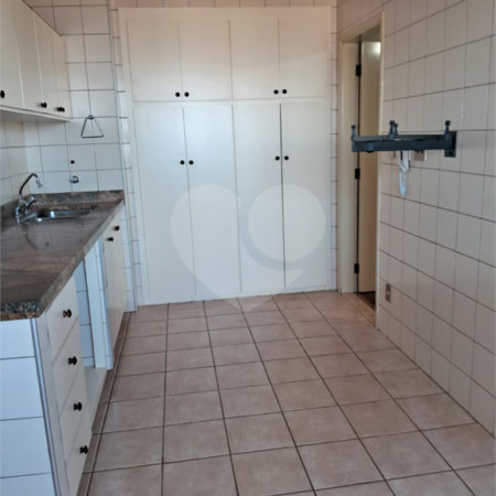 Apartamento para venda no Ed. Winston Monteiro Ricetti