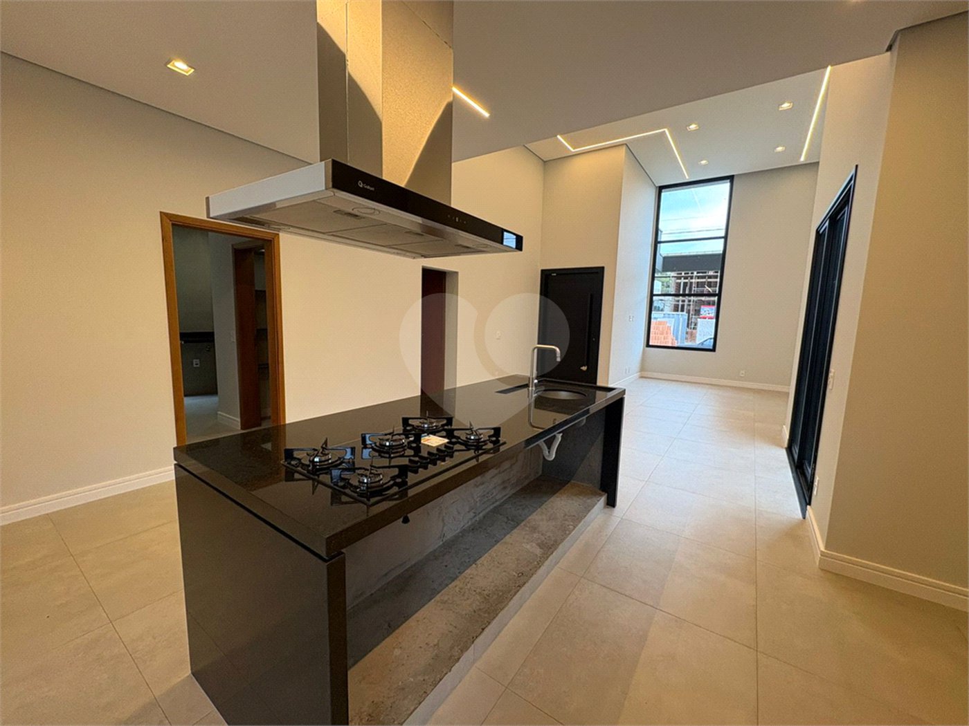 Casa á venda no condomínio Damha IV