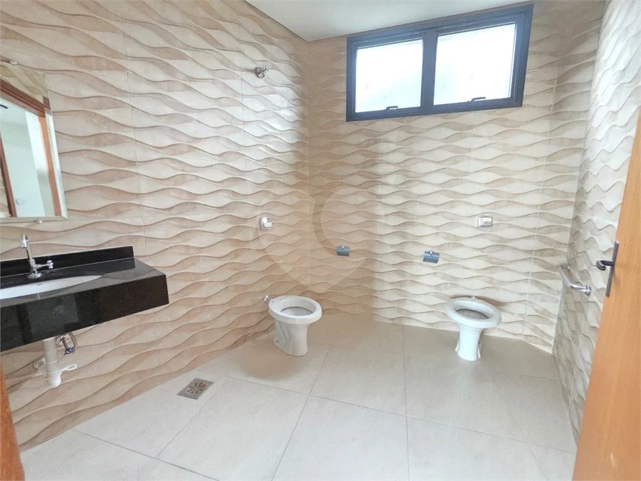 Prédio Comercial para Locação no Jardim Santo Antônio em Valinhos/SP