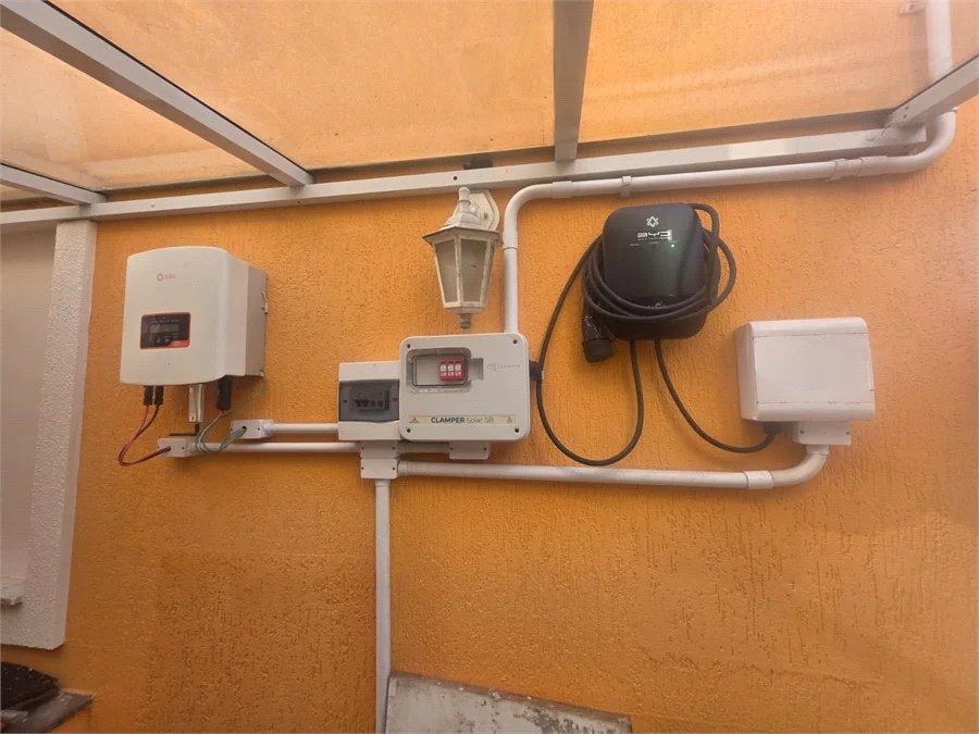 Casa à venda com 3 quartos, sendo 1 suíte,  no condomínio Vilagio Viccino, São Paulo - SP