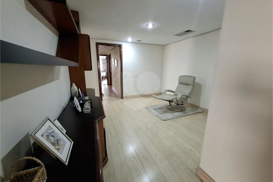 Apartamento, a venda, com 300m² de área privativa, 4 suítes, 4 vagas - Santana / SP