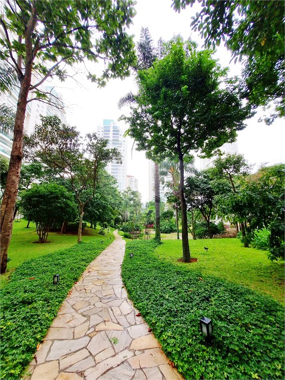 APARTAMENTO À VENDA OU LOCAÇÃO NO CENTRAL PARK MOOCA – 157 m² | 4 dormitórios |ANDAR ALTO | VARANDA GOURMET | CONDOMÍNIO CLUBE
