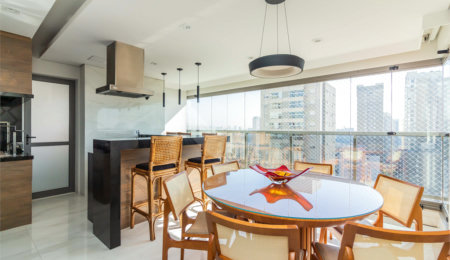Apartamento à venda com 3 suítes em Vila Gumercindo, São Paulo, SP