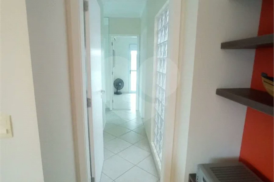 Apartamento à venda com 3 quartos, sendo 1 suíte,  em Riviera de São Lourenço, Bertioga, SP