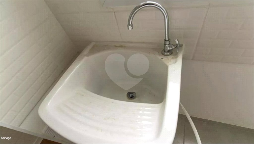 Apartamento de 38 m² com 2 dormitórios no Brás