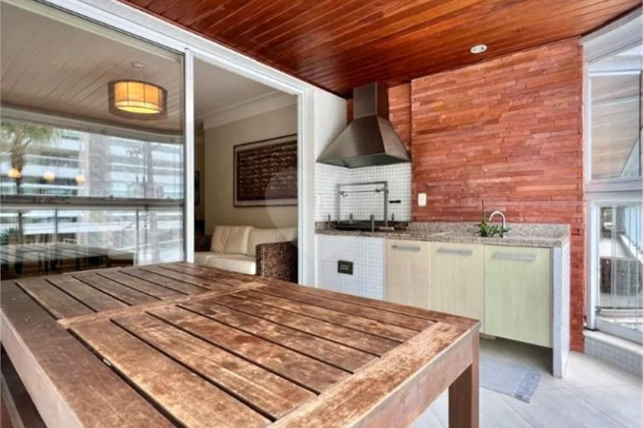 Apartamento à venda com 3 quartos, sendo 1 suíte, em Riviera de São Lourenço, Bertioga, SP