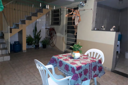 Casa à venda com 3 quartos, sendo 1 suíte, em Interlagos, São Paulo, SP
