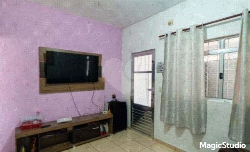 Casa com 200m² , 4 dormitórios , sendo 3 suítes , 2 vagas , à venda no Jabaquara.