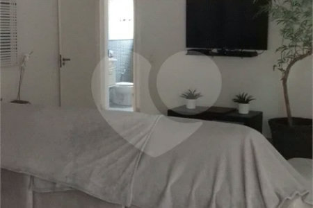 Cobertura à venda no Guarujá, Pitangueiras