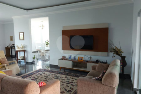 Casa de Alto Padrão no Residencial dos Lagos em Itupeva SP
