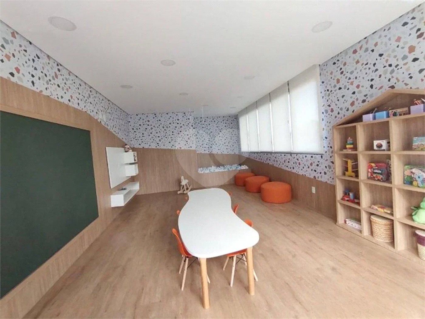Apartamento novo com 129m² na Mooca com 2 suítes e 2 vagas.