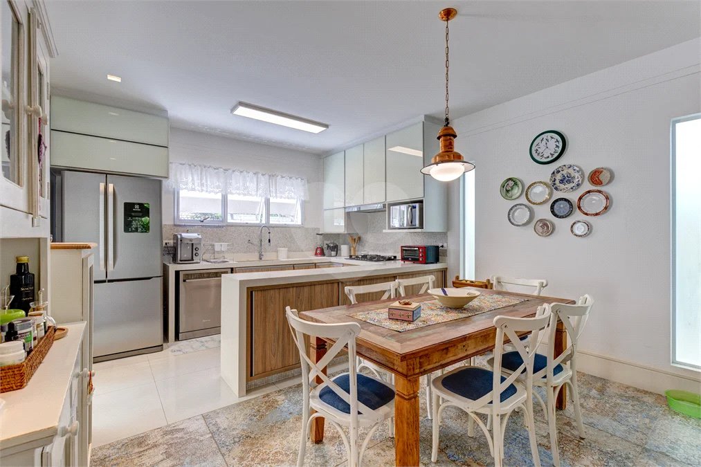 Casa à venda com 3 suítes no condomínio Villa Splendore, São Paulo - SP