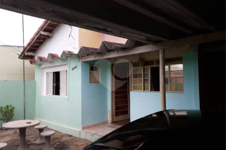 Casa térrea para venda.