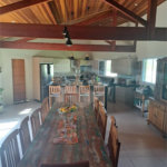 Casa Ampla com 5 Dormitórios, Piscina e Lazer Completo em Terreno de 1.260 m²